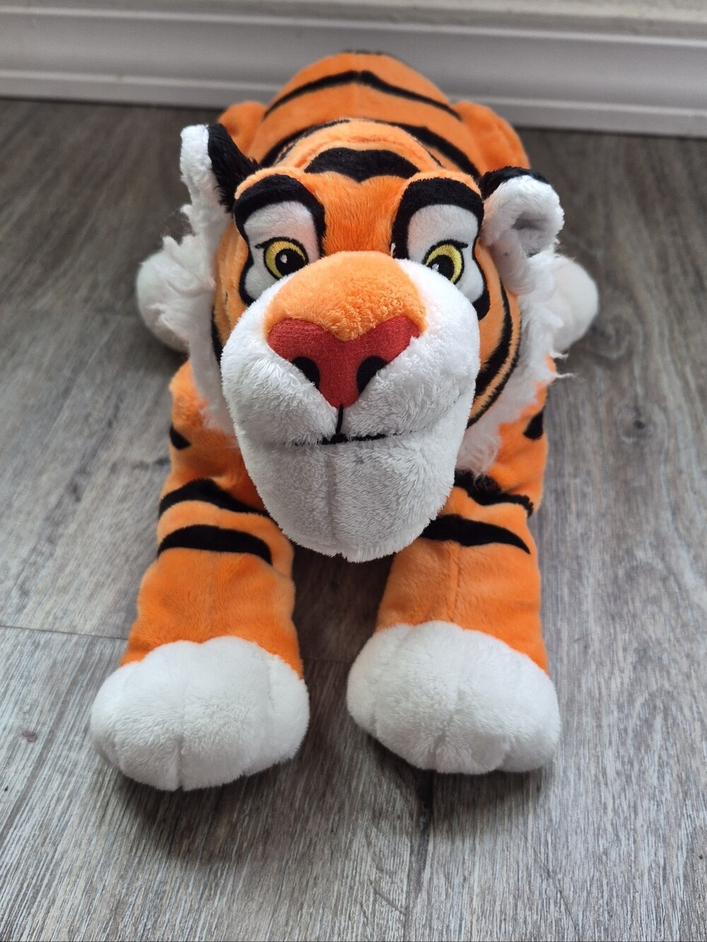 Disney Store Rajah Tiger Plush Stuffed Animal Aladdin Large Orange Black Tiger